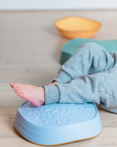 Play guide for TUMLE STEPPING STONES™ – From baby to toddler in motion